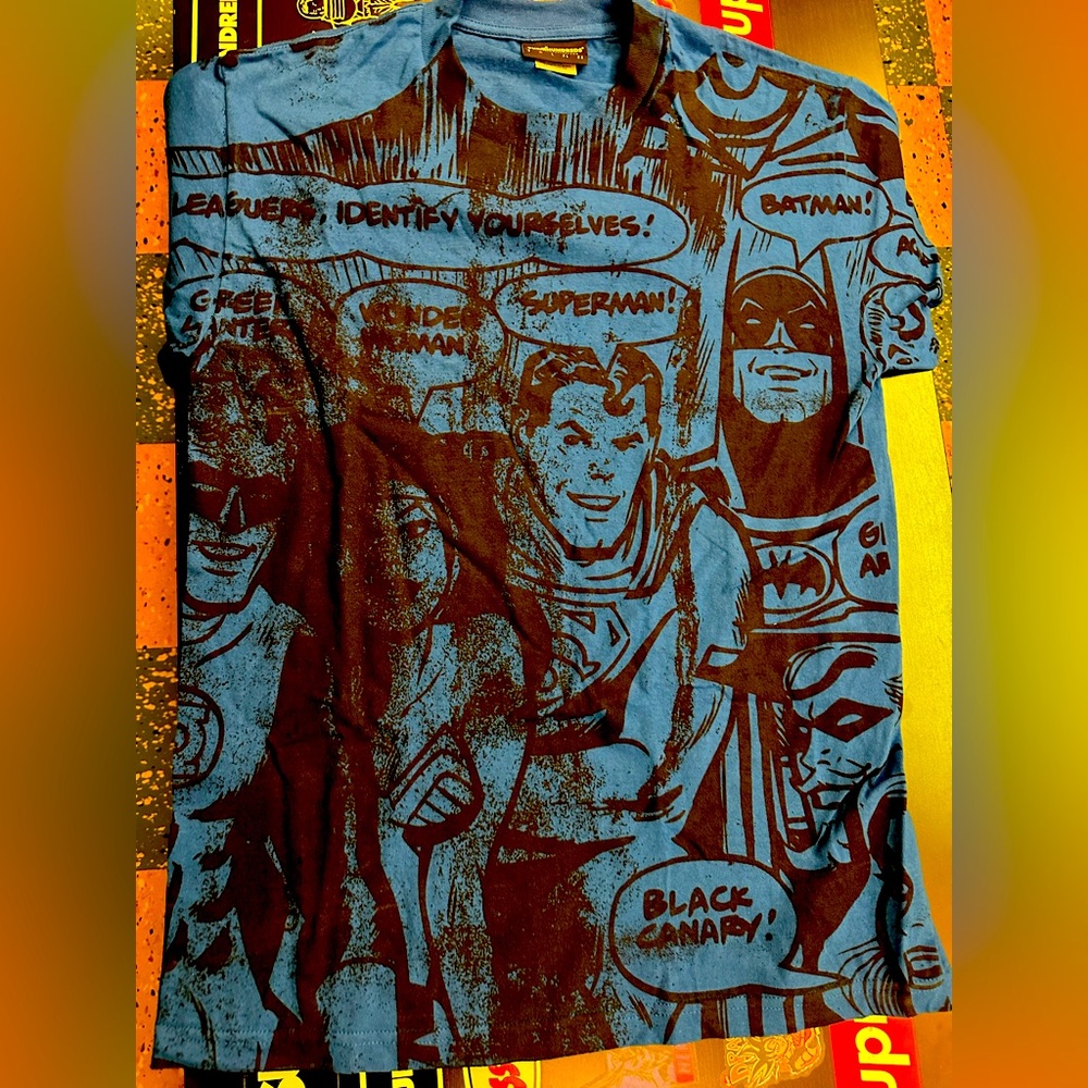 The Hundreds Men’s T-Shirt size Medium